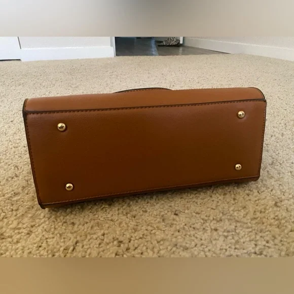 Vegan Tan handbag - Picture 5 of 7